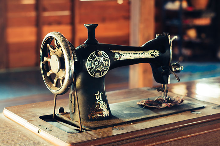 sewing machine, old